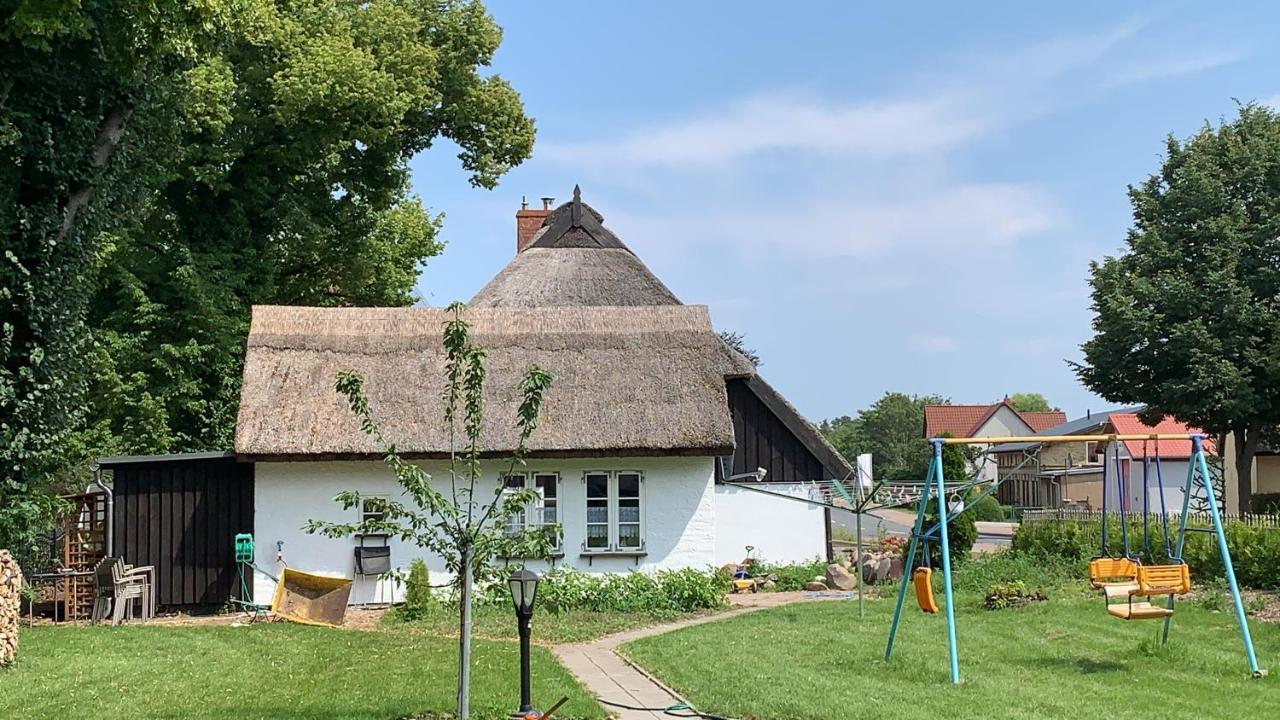 Ferienhaus Alte Schule Rambin Auf Ruegen Exteriér fotografie